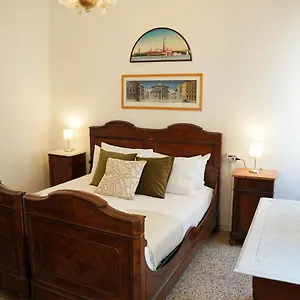 ca-alle-gondolette.hotelslidodijesolo.com/